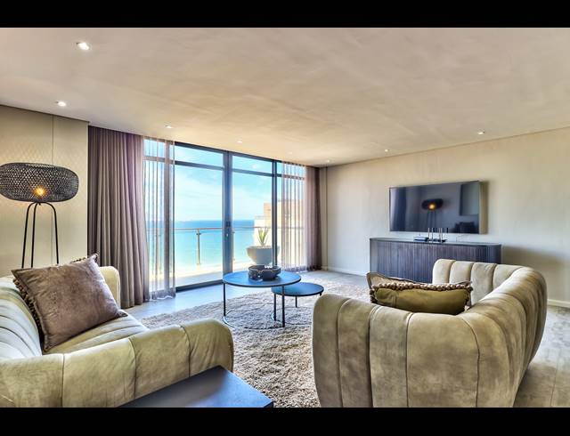 4 BEDROOM APARTMENT FOR SALE IN BEACHFRONT